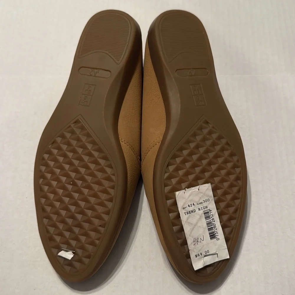 NWT A2 by Aerosoles Women's Tan Trend Right Women's Ballet Flats Size 6